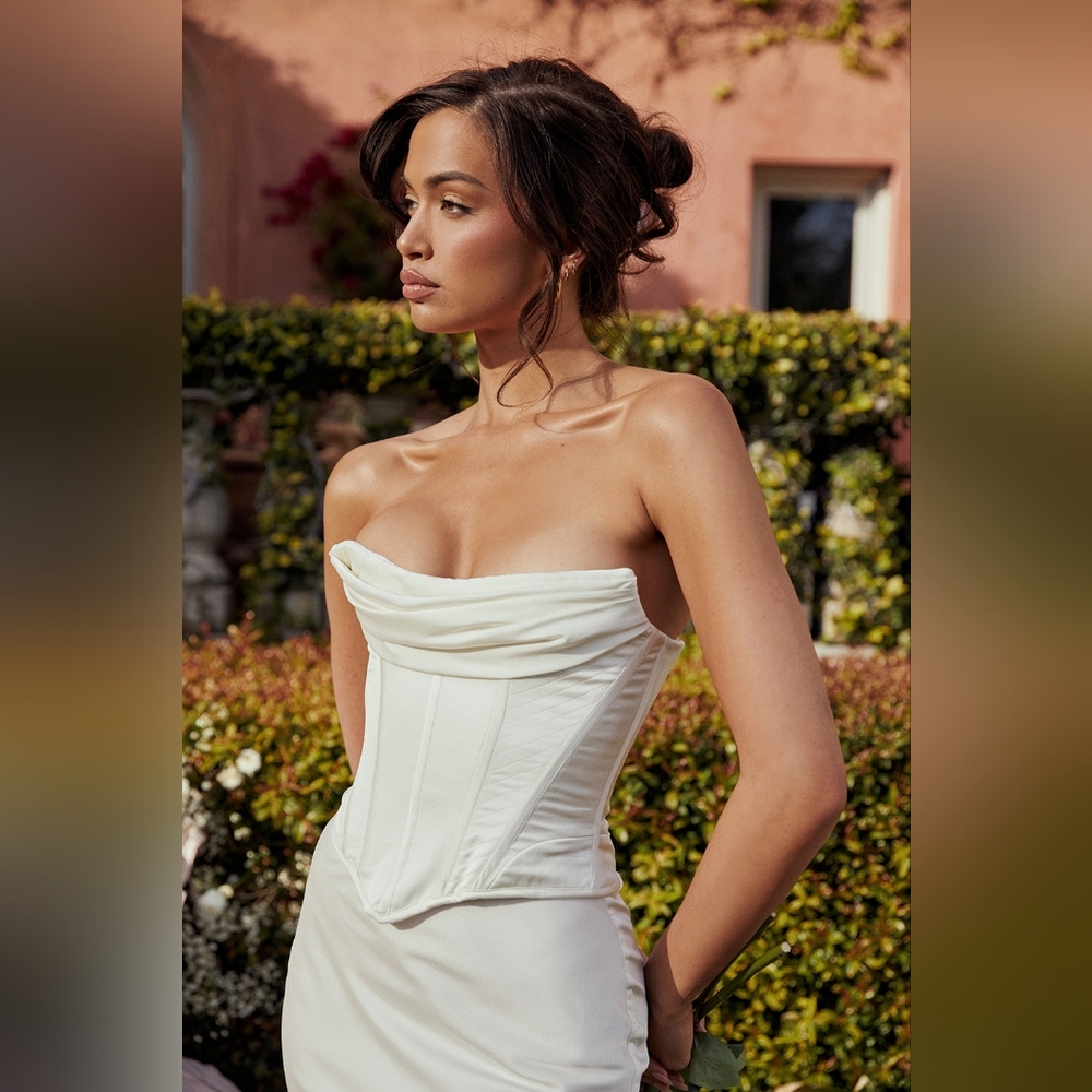 House of CB Cream Midi Dress - Picture 4 of 15
